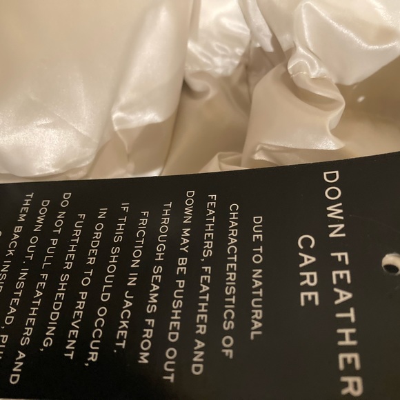 Ralph Lauren Women’s Puffer Down Feather Coat - Picture 7 of 8